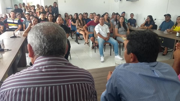 Prefeitura Municipal de Juarez Távora realiza cerimônia de posse dos novos funcionários na Câmara Municipal.