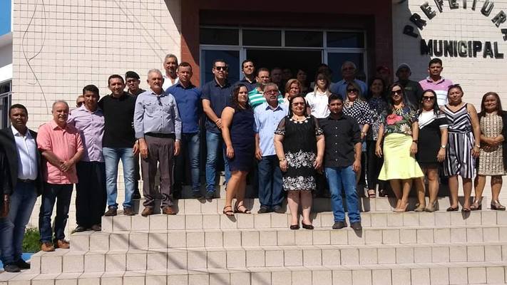 Prefeitura Municipal de Juarez Távora realiza hasteamento de bandeiras em comemoração aos 60 anos de Emancipação Política do município.